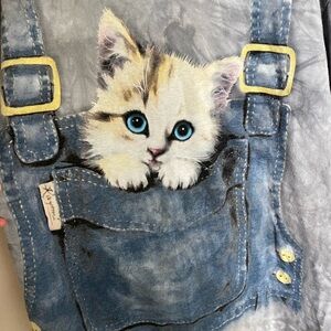 VTG The Mountain Kayomi Kitten In Overalls Unisex Sz L long sleeve T Shirt